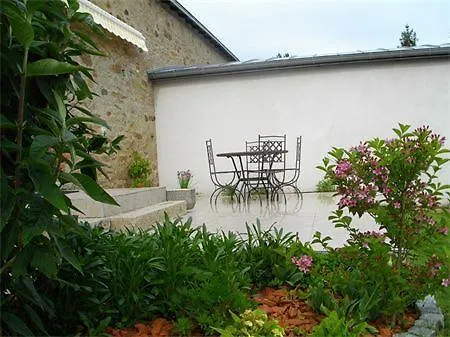 Bed & Breakfast Domaine De Violaine 2*