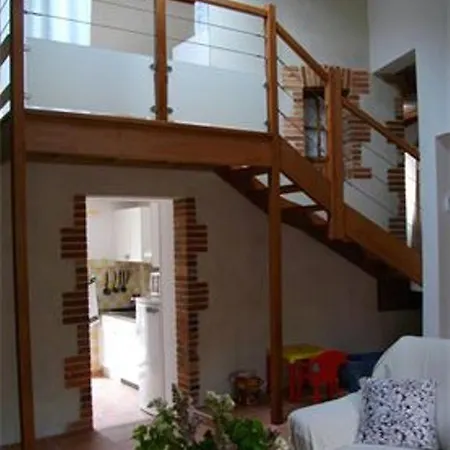 Bed & Breakfast Domaine De Violaine 2*