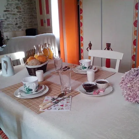 Domaine De Violaine 2*